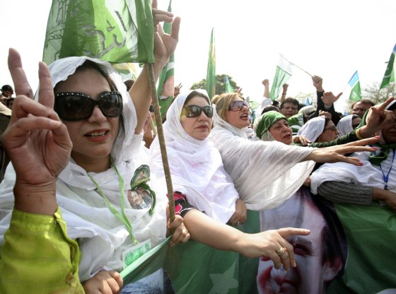Image: Supporters of the Pakistan Muslim League