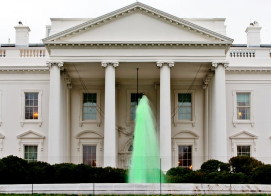 Image: Fountain at the White House