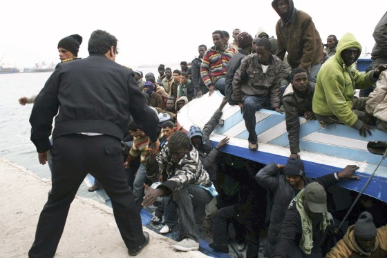 Image: African migrants landing in Libya
