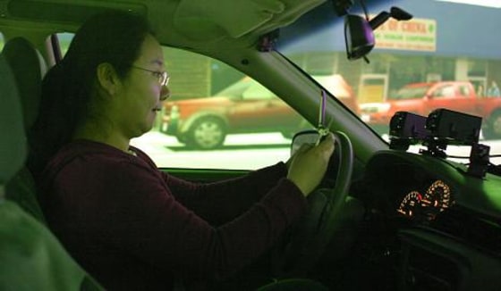 Image: Cell phone in driving simulator