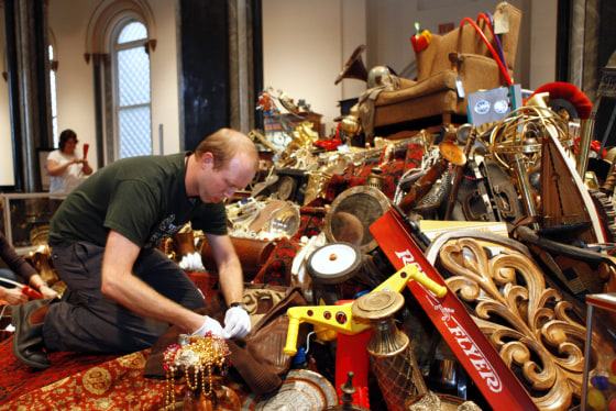 Image: Night at the Museum: Battle of the Smithsonian display