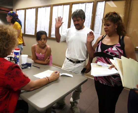 Image: process of obtaining a U.S. passport