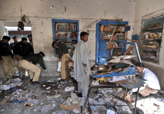 Image: Suicide bomber kills a cleric in Lahore