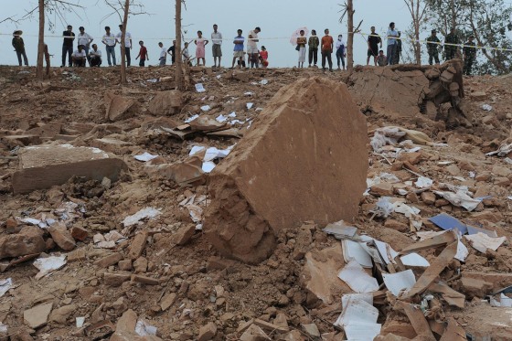 Image: Factory blast kills at least 16