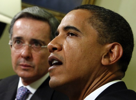 Image: U.S. President Obama meets with Colombia's President Uribe in the Oval Office at the White House in Washington