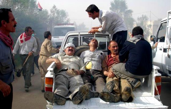 Image: Wounded protestors are transported to a hospital