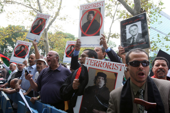 Image: Protests outside of the UN building