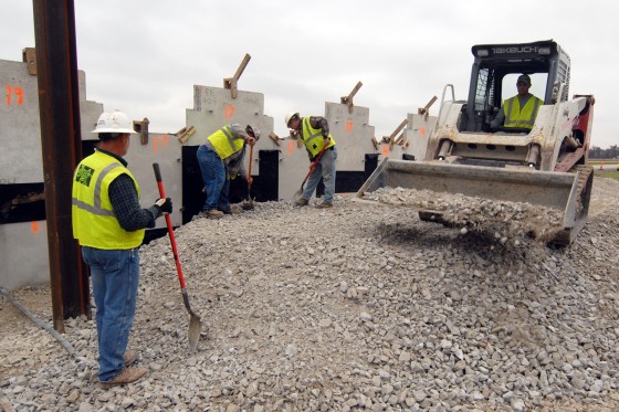 Image: Highway 71 overpass construction