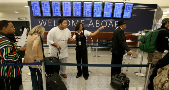 Image: Delta customers in Atlanta