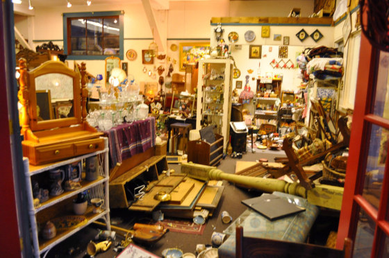 Image: Damaged antique store in Ferndale, Calif.