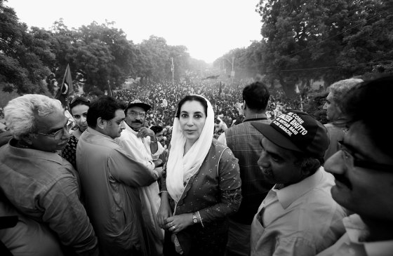 Image: Former Prime Minister Benazir Bhutto Returns To Pakistan
