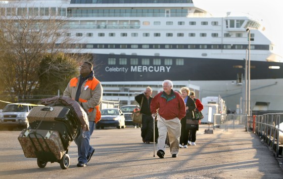Image: Passengers leaving Celebrity Mercury ship