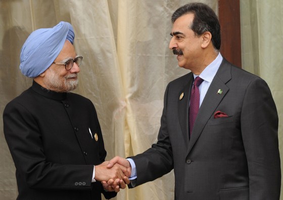 Image: Manmohan Singh, Syed Yousuf Raza Gilani