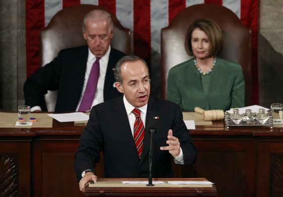 Image: Mexico's President Felipe Calderon addresses a joint meeting of Congress