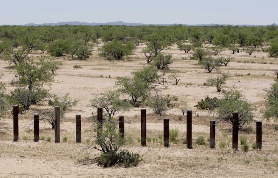 Image: U.S.-Mexico border fence