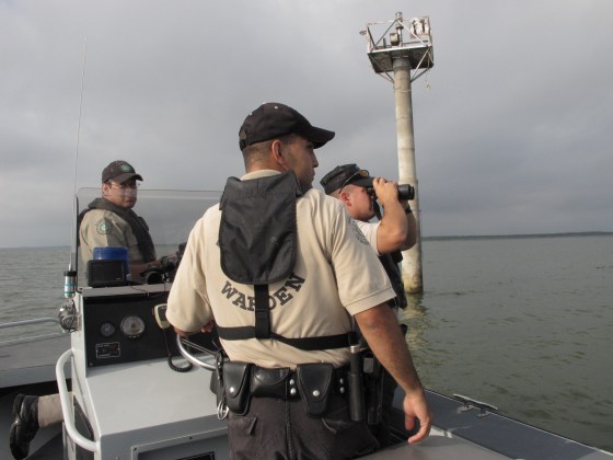 Image: Wardens from Texas Parks and Wildlife patrol the U.S.-Mexico border on Falcon Lake