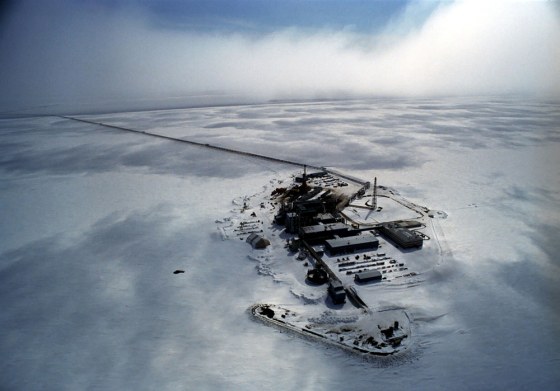Image: Prudhoe Bay oil field facility