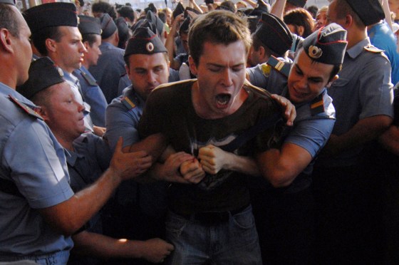 Image: Russian police arrest activist
