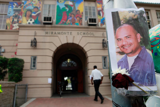 Image: Memorial for Los Angeles teacher