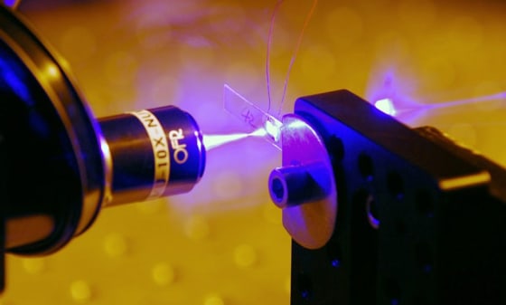 Image: piezotronic device