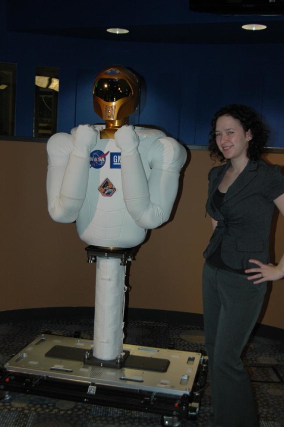 Image: Roboanut 2A and Stephanie Pappas