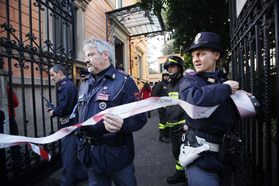 Image: A package bomb at the embassy of Chile in Rome