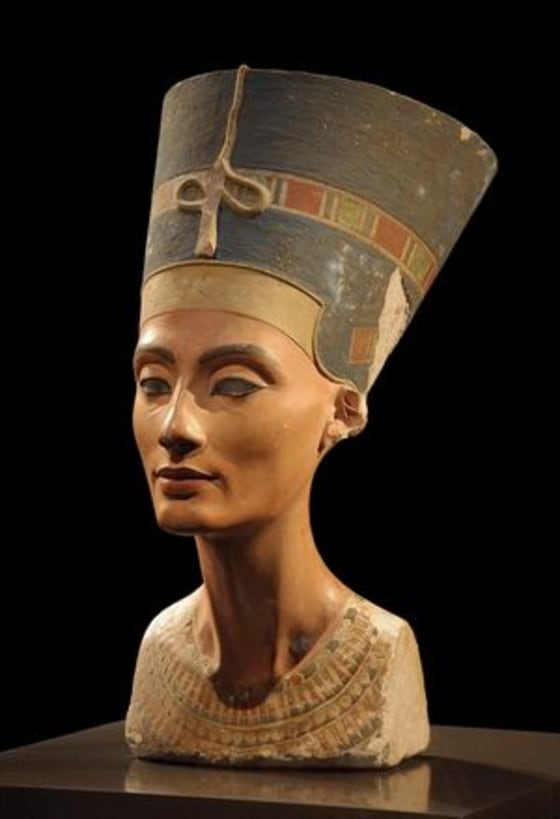 Egypt has again demanded the return of the 3,300-year-old bust of Queen Nefertiti. 