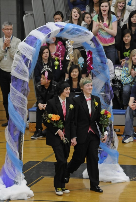 Image: Sarah Lindstrom and Desiree Shelton