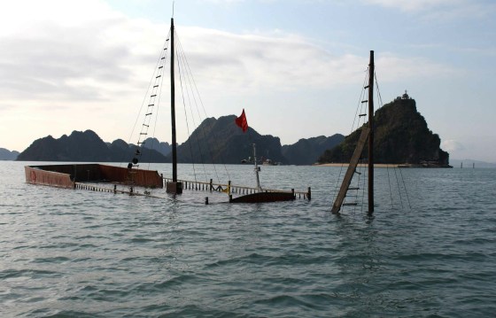 Image: A picture shows the tourist boat sunk in