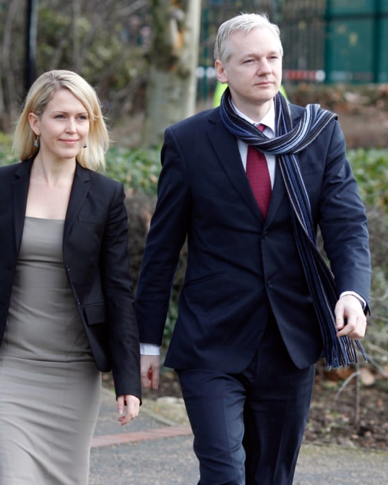 Image: Wikileaks founder Julian Assange in court for extradition hearing