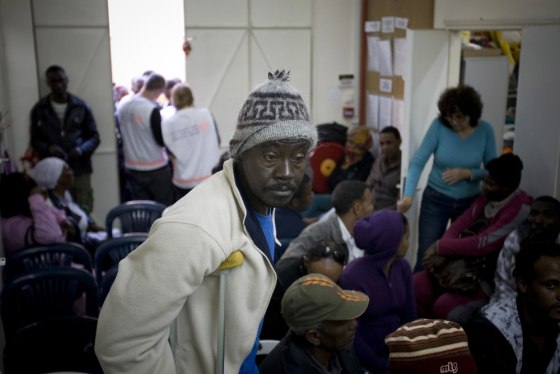 Image: African migrant workers in Israel