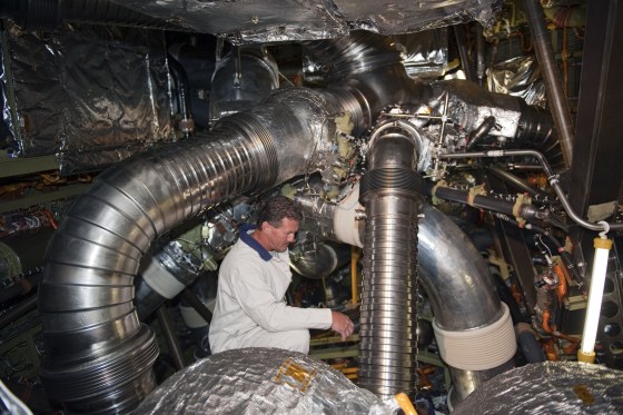 Image: Servicing the shuttle