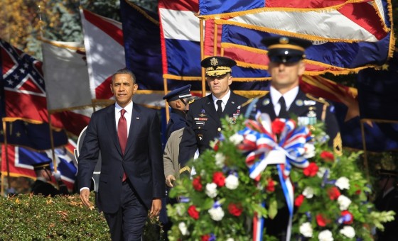 Image: Obama visits Arlington National Cemetery on Veterans Day