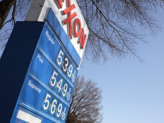 Image: Gas Prices Continue To Rise Beyond Past Seasonal Highs