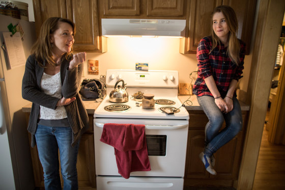 Image: Single mother Tara Simons