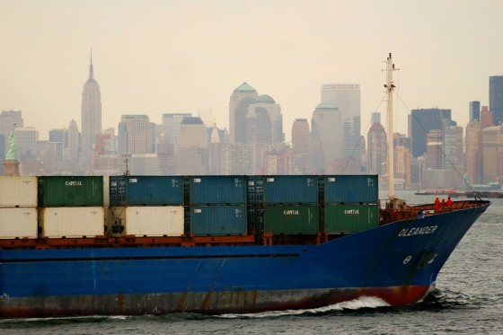 Image: Container ship passes NYC skyline