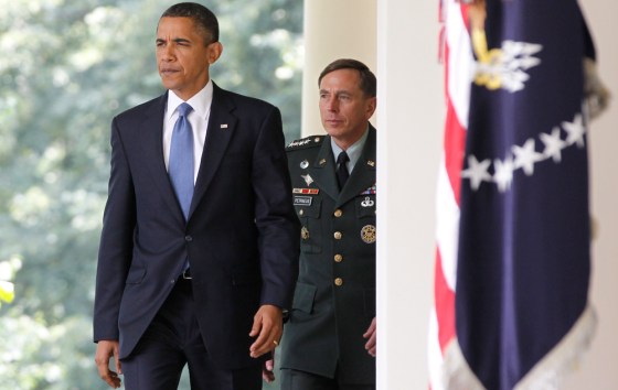 Image: Barack Obama, David Petraeus