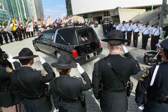 Image: Miami Mourns Two Police Officers Killed After Serving Warrant