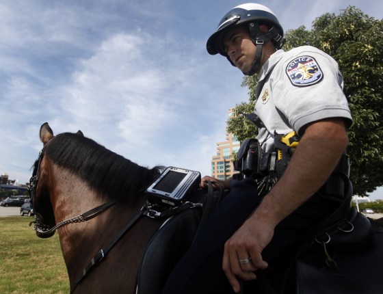 Louisville police add computers to mounted patrol
