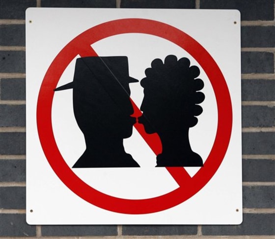 BRITAIN KISSING BAN