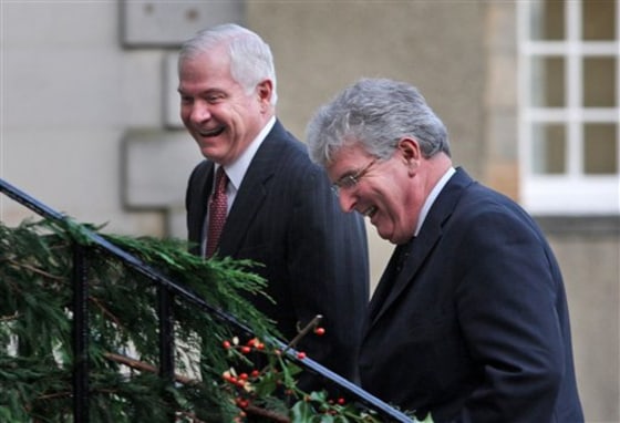 BRITAIN NATO AFGHANISTAN GATES