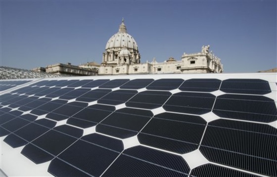 APTOPIX VATICAN GOING SOLAR