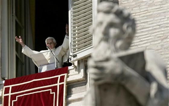 VATICAN POPE MIDEAST