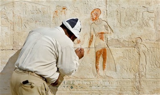 EGYPT NEW TOMBS