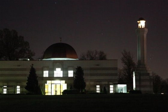 U.S. Muslims fear backlash after base rampage