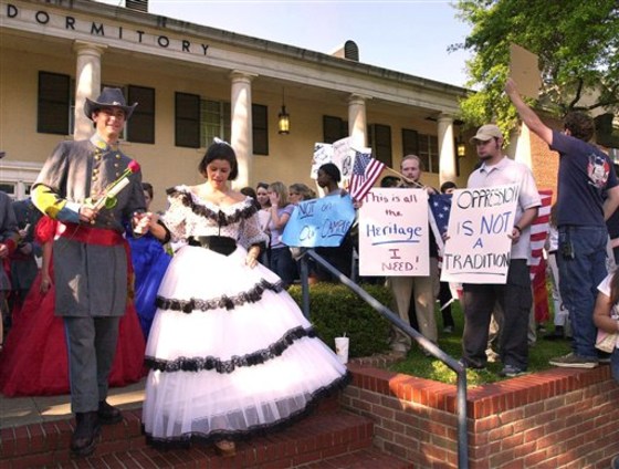 Old South' frat targeted over Confederate event