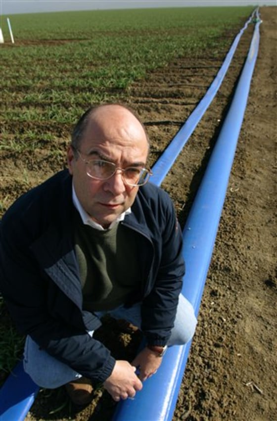 Subsidizing Thirsty Crops