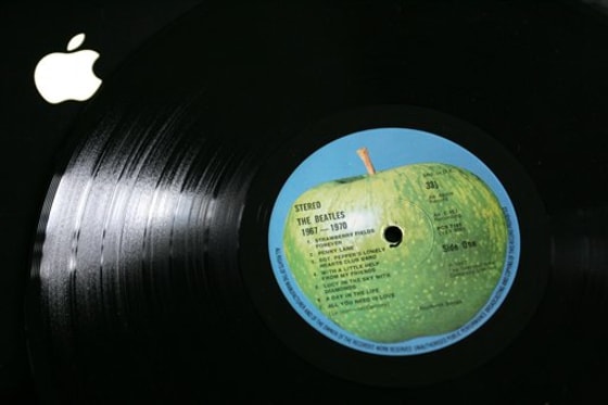 BRITAIN BUSINESS APPLE