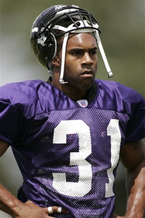 RAVENS JLEWIS