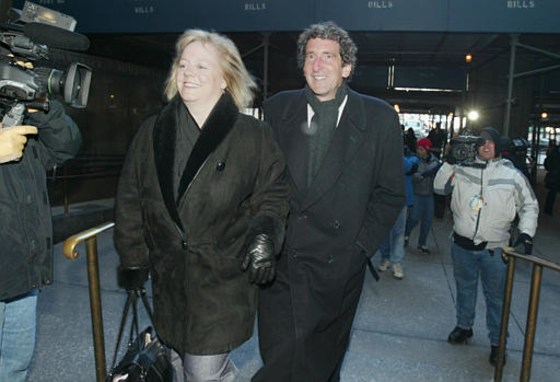 Former Tyco CEO Dennis Kozlowski enters Manhattan State Supreme Court ahead of closing arguments Monday.